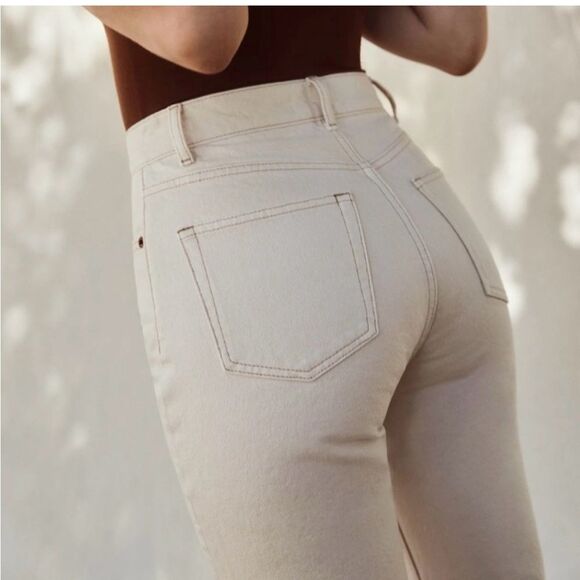 Reformation Cynthia High Rise Straight Jeans Bone New with tags! - Picture 2 of 16